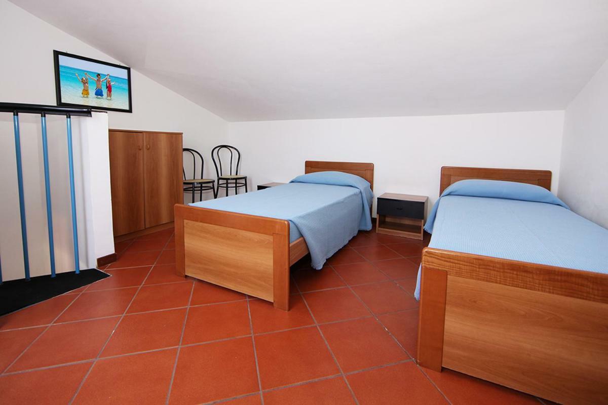 Aparthotel Elba Vip Porto Azzurro Exterior foto